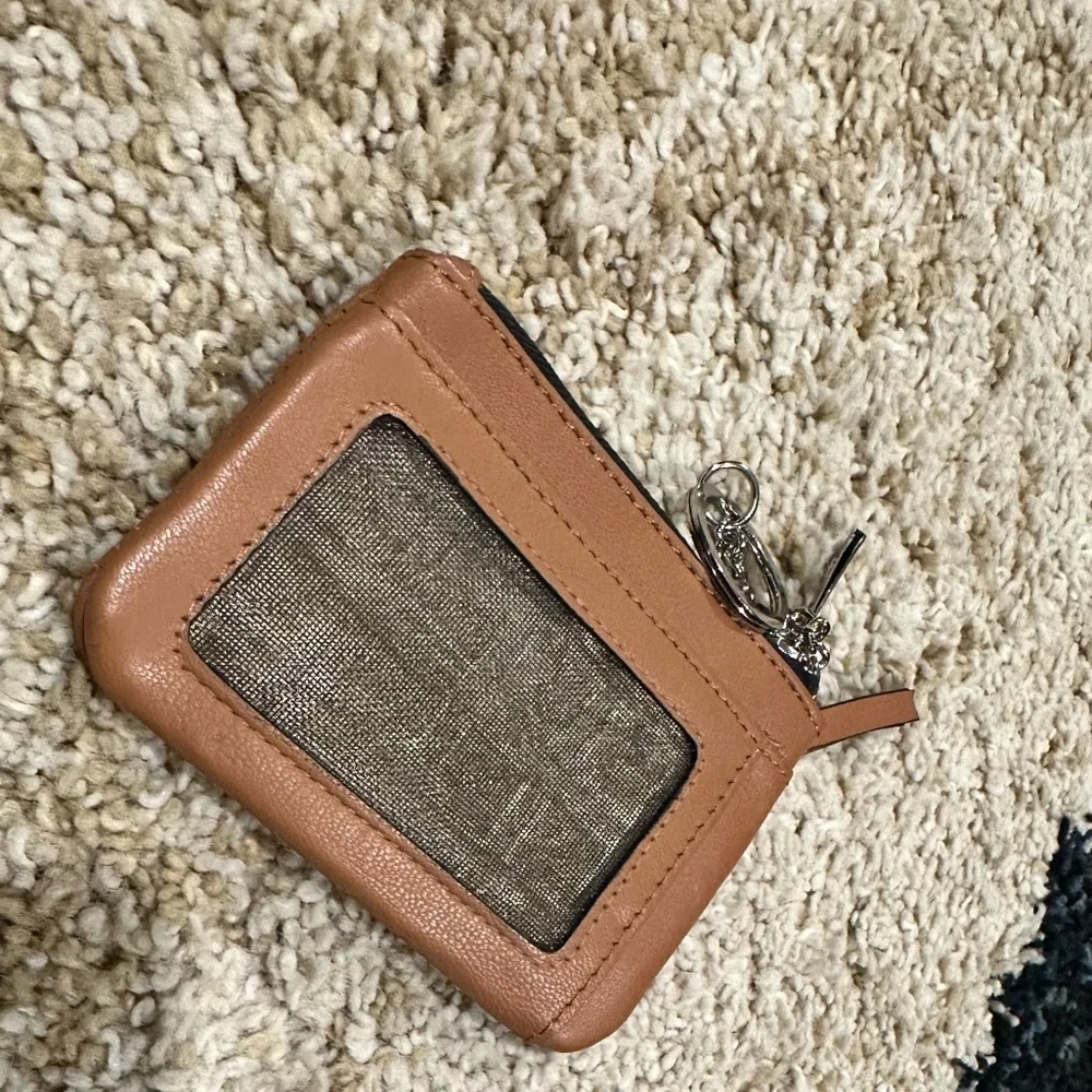 LODIS Luxury 1965 Ellie Series Leather Card & Coin Wallet Keychain NWOT